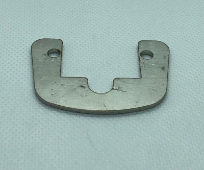 Пластина крепления смывной головки писсуара арт:  Sanela Чехия (фото, схема)